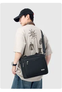Herren schwarze vertikale Umhaengetasche freizeit crossbody Tasche fuer Alltag Reisen und Sport.