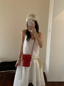 Sac bandoulière rouge pour téléphone femme élégant petit sac léger pour tenue quotidienne