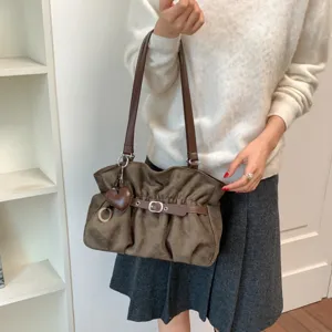 Retro pleated shoulder underarm bag for women, chic minimalist tote bag with heart charm.