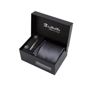 Ensemble de Cravate Formelle d'Affaires pour Hommes Cravate Rayée Avec Pochette Boutons de Manchette et Pince à Cravate Boîte Cadeau