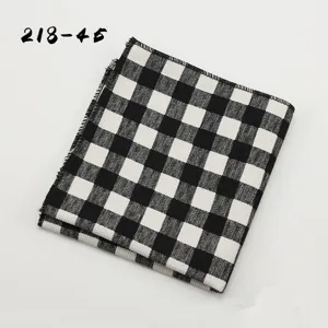 Klassiek zwart-wit geruit pochet, veelzijdige casual zakdoek voor heren dagelijks gebruik.