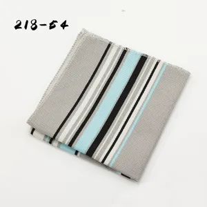 Heren gestreepte pochet zakdoek, grijze stof met zwarte en blauwe strepen voor stijl.