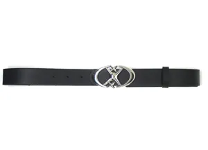 Ceinture en cuir noir tendance avec boucle étoile argentée pour jeans et jupes.