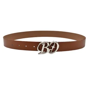 Ceinture en cuir marron élégante avec boucle métallique originale pour jeans et jolies robes.