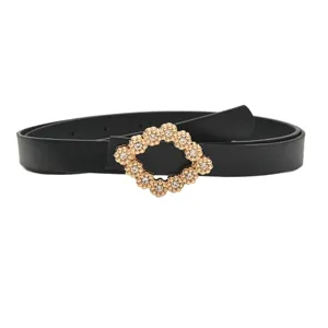 Zwarte lederen damesriem met glimmende strass gesp modieus jurk accessoire stijlvol