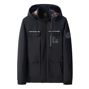 Giacca con cappuccio uomo autunno giacca a vento casual con tasche e fodera a quadri