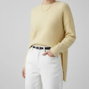 Elegant women leather belt with silver buckle, minimalist waist accessory for stylish outfits.