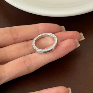 Bague en argent pave diamant pour femmes mode design classique elegant bijou de doigt