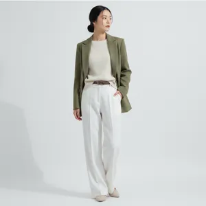 Ceinture marron en cuir véritable pour femme, accessoire élégant pour automne et hiver.
