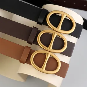 Minimalist women leather belt set with stylish gold geometric buckle for casual jeans wear.