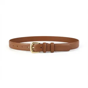 Elegante bruine lederen riem met gouden ovale gesp, perfect detail voor jassen en jurken.