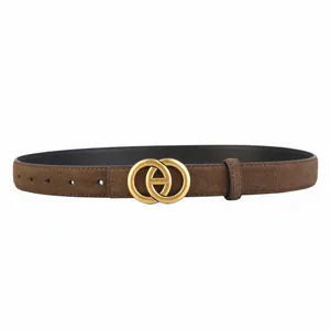 Ceinture femme en daim marron avec boucle doree accessoire chic minimaliste pour robe