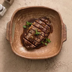 Retro ceramic double-ear steak plate, hammered texture dish for home and restaurant.