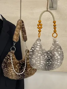 Sac à aisselle en peluche rétro pour femmes, sac à bandoulière duveteux avec perles.
