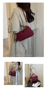 Women's retro burgundy shoulder pillow bag with stylish beaded pendant minimalist daily purse