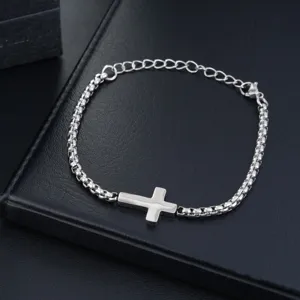 Bracelet croix en acier titane minimaliste, chaine argente elegante pour le style quotidien.