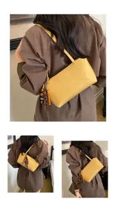 Damen Mode gelbe Leder Achseltasche Schultertasche mit Holzperlen Anhänger stilvoll