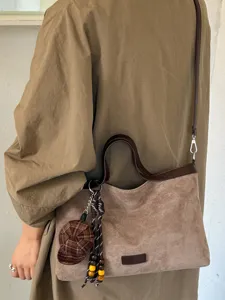 Große lässige Damentasche, minimalistische Pendler Umhängetasche und Schultertasche.
