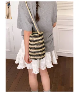 Koreanische vintage gewebte Stroh Eimer Tasche lässige Handtasche Mode Umhängetasche Damen