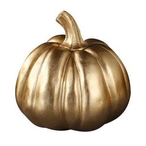 Decorazione di zucca dorata, ornamento da tavolo simulato in resina per Halloween.