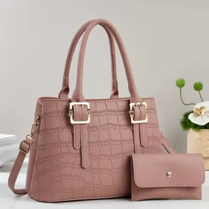 Conjunto de bolso rosa con estampado de cocodrilo con correa y monedero a juego, elegante bolso.