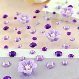 Gemas de cara de flores 3D moradas y pedrería mixta para festival de música arte corporal DIY.