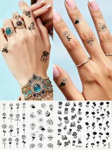 Gedetailleerd overzicht van waterdichte minimalistische donkere roos en vlinder tatoeages.