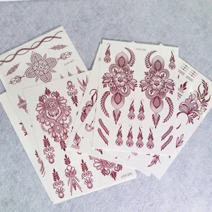 Hoja de pegatinas de tatuaje temporal de henna mandala floral arte corporal falso
