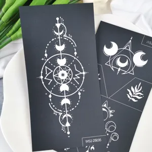 Autocollants de modèle de tatouage creux avec des phases de lune géométriques pour fête.