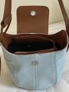 Ρετρό τσάντα bucket από denim με καφέ δερμάτινη επένδυση, κομψή γυναικεία τσάντα ώμου.
