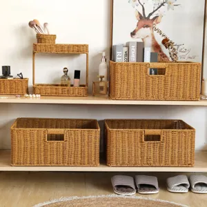Kunststof rattan opbergmand voor badkamer en huishouden verkrijgbaar in meerdere maten.