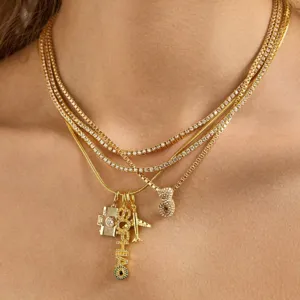 Mehrlagige goldene Halsketten mit Anhängern, 18k vergoldeter Edelstahlschmuck für Damen.