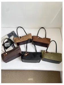 Klassische Vintage Steinmuster Damen Tote Bag, elegante Umhängetasche mit schicken Details.