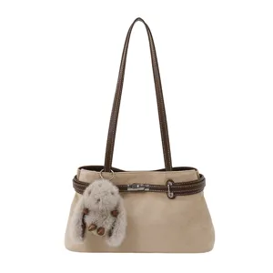 Damen Wildleder Umhängetasche Vintage lässige Achseltasche Handtasche mit Plüschanhänger