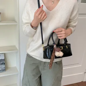 Damen Vintage schwarze Lackleder Boston Tasche Mode lässige Schulter Umhängetasche.