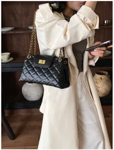 Classic quilted chain shoulder bag for women, stylish underarm handbag for commute and daily wear.