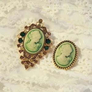 Vintage green cameo brooch set, elegant court style pin for women clothing jacket.