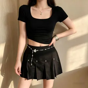 Y2K retro sweet cool pearl multi-layer tassel waist chain fashion body jewelry accessory.