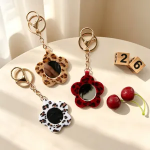 Porte-clés Mini Miroir de Maquillage Fleur Imprimé Léopard en Peluche Charm de Sac Mignon Style Ins Pendentif Miroir de Poche Portable