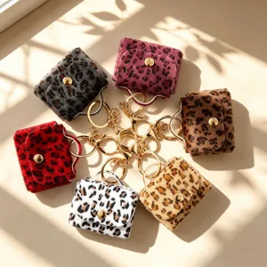 Portachiavi in Peluche con Stampa Leopardata Mini Portamonete Borsa di Conservazione per Auricolari Ciondolo per Borsa Soffice Grazioso Regalo Anello Chiave