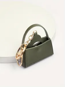 Donkergroene lederen mini tas sleutelhanger met metalen ketting, schattig tas accessoire.
