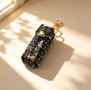 Tweed lipstick etui met gouden sleutelhanger, retro chique lippenstift houder tas bedel.