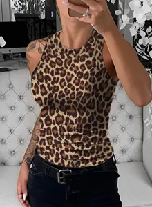 Canotta donna elegante con stampa leopardata senza maniche, vestibilità slim top estivo.