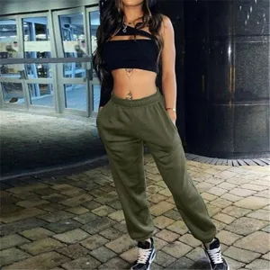 Lässige Damen Fleece Jogginghose und Crop Top Set, bequeme Streetwear für den Alltag.