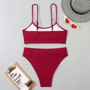 Ensemble de bikini côtelé bordeaux à col U et taille haute, maillot de bain deux pièces.