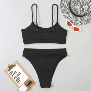 Ensemble de bikini côtelé noir taille haute avec haut à col U pour la plage en été