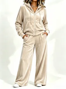 Ensemble survêtement velours femme sweat à capuche zippé et pantalon large automne