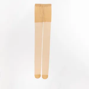 Vue détaillée du collant couleur chair, montrant la ceinture élastique et les orteils.