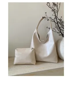 Beige slappe schoudertas shopper tas met bijpassende etui van kunstleder stijlvolle tas