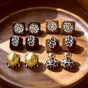 Pendientes de leopardo retro otoño invierno nicho lujo metal flocado aretes de tuerca para mujer